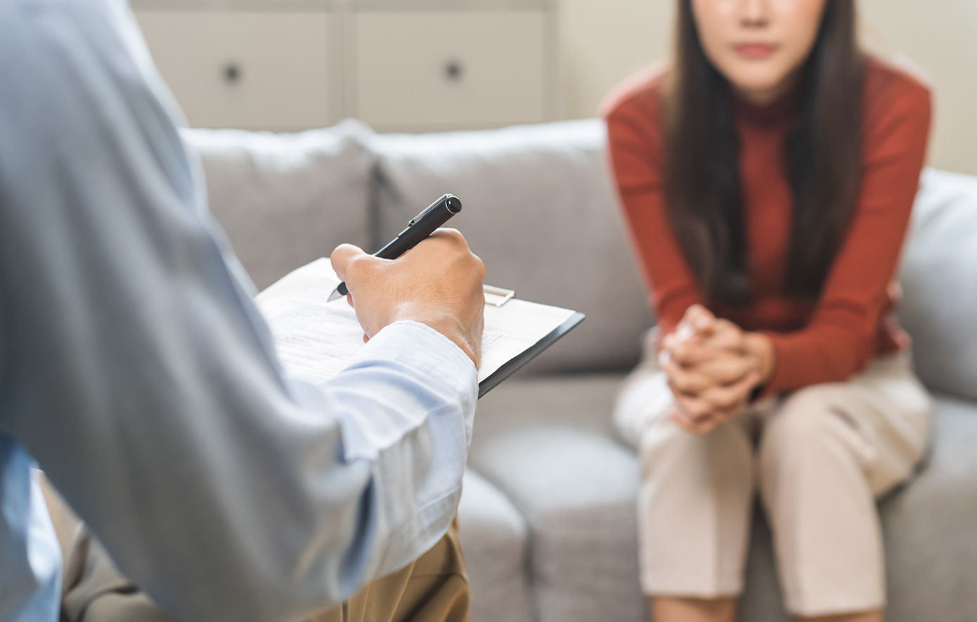 «Θέλεις να δεις;»: Γνωστός ψυχίατρος έστελνε χυδαία μηνύματα και βίντεο σε πρώην ασθενή του