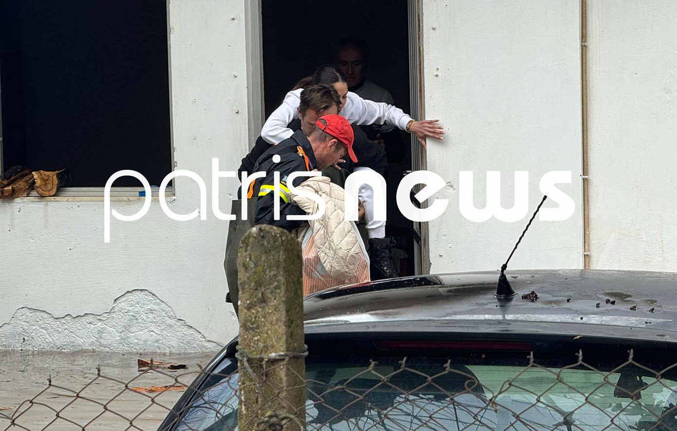 Κατέρρευσε η γέφυρα του Ενιπέα στον Πύργο – Διάσωση οικογένειας από πλημμυρισμένο σπίτι