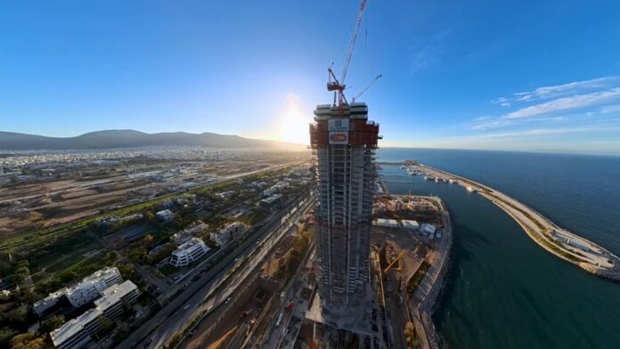 Riviera Tower: Ανέβηκε κι άλλο ο ουρανοξύστης, άγγιξε τον 40ο όροφο – Καθηλωτικό βίντεο