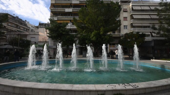 «Προσποιήθηκα τον γιατρό για να της κάνω ΚΑΡΠΑ» – Η εξομολόγηση του άνδρα που επιχείρησε να σώσει το κοριτσάκι στην Καλλιθέα
