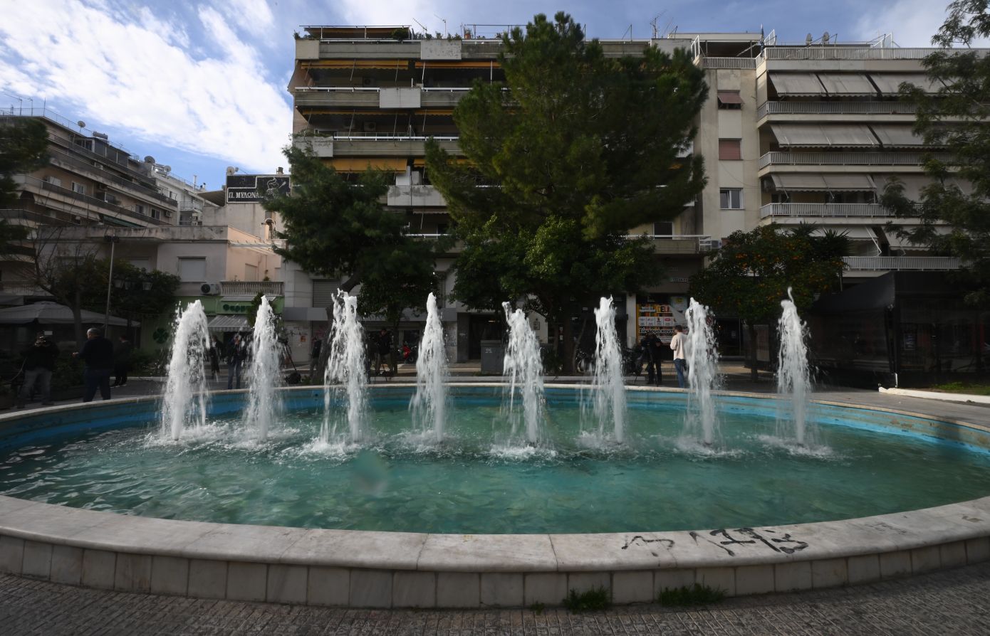 «Προσποιήθηκα τον γιατρό για να της κάνω ΚΑΡΠΑ» – Η εξομολόγηση του άνδρα που επιχείρησε να σώσει το κοριτσάκι στην Καλλιθέα