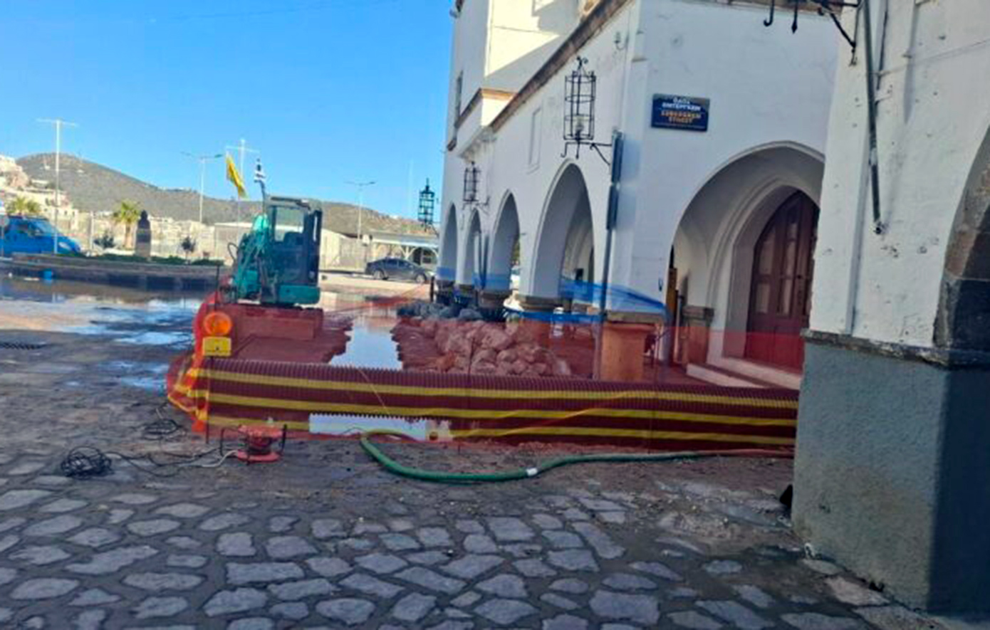 Πλημμυρισμένη για έναν μήνα η Πάτμος – Αναστολή στο έργο διαχείρισης ομβρίων