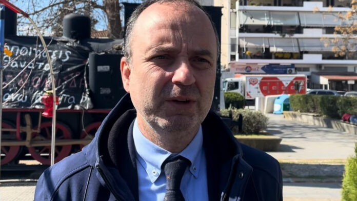 Τιμή στη Λάρισα για τα θύματα του δυστυχήματος στα Τέμπη – «Τα εργατικά ατυχήματα αυξάνονται διαρκώς», ανέφερε ο Στοϊμενίδης