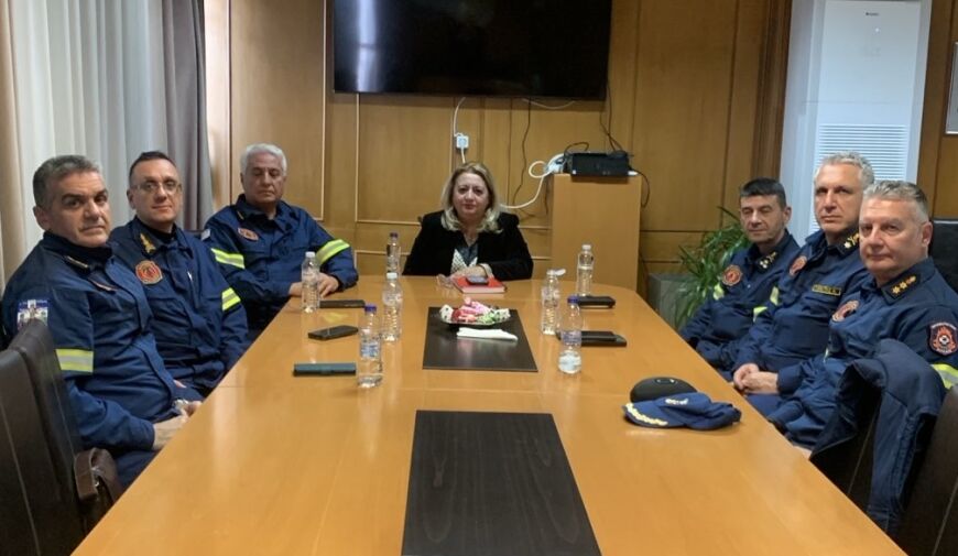 Σύσκεψη της Αντιπεριφερειάρχη Τρικάλων με αξιωματικούς της Πυροσβεστικής