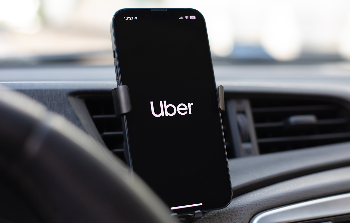 Έρευνα ΙΟΒΕ: Η επίδραση της Uber στην ελληνική οικονομία μετά από 10 χρόνια δραστηριότητας