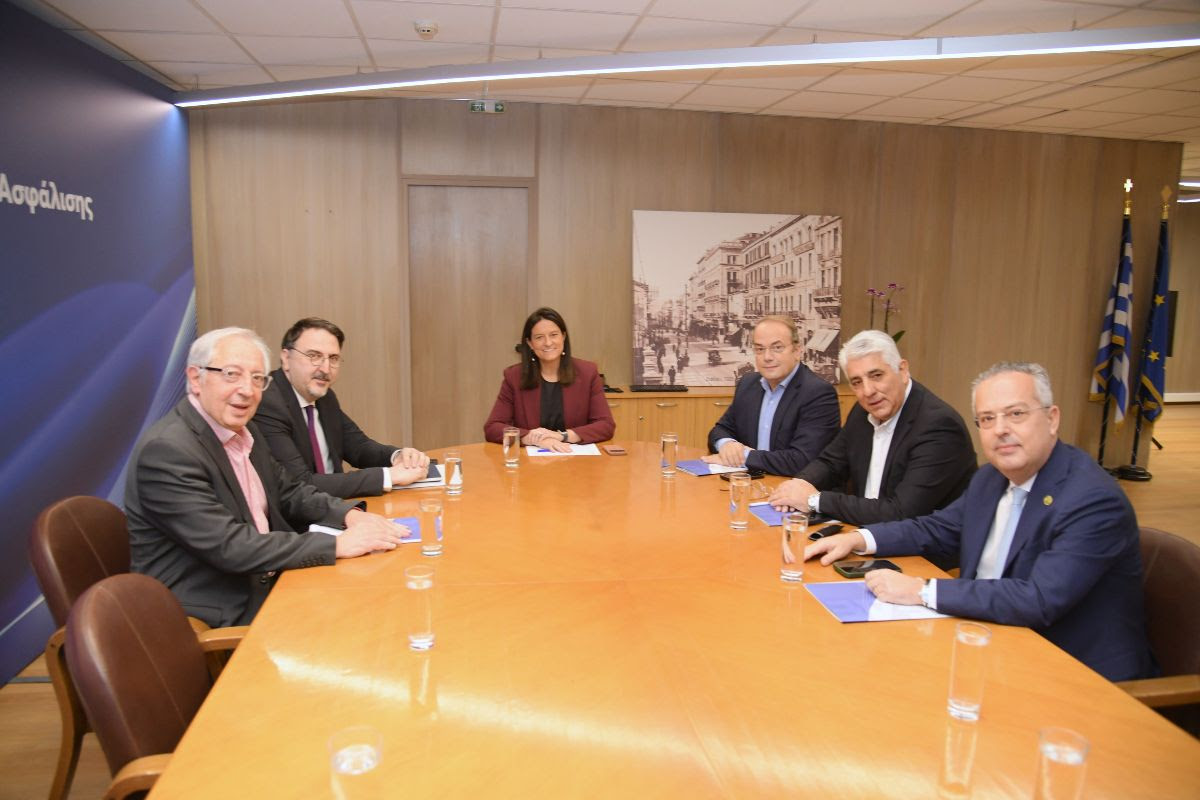 Η ΚΕΔΕ προς Κεραμέως: Επείγουσα έκκληση για άμεση ενίσχυση προσωπικού στους Δήμους