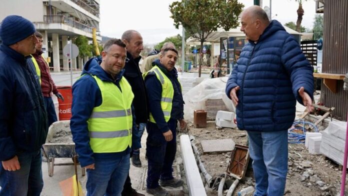 Επιθεώρηση Δημάρχου Βόλου στα έργα ανακατασκευής πεζοδρομίων