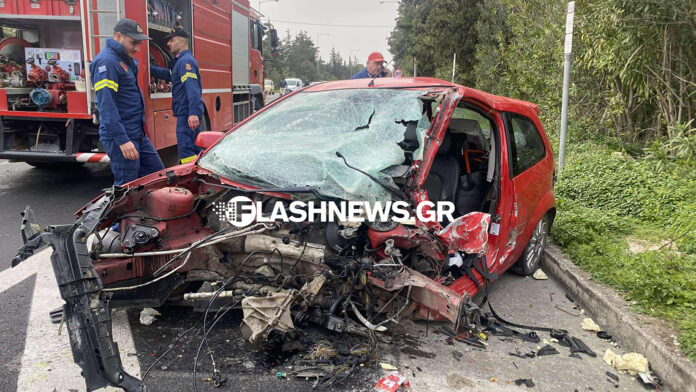 Συγκλονιστική καραμπόλα στα Χανιά: Νεκρή οδηγός – Εκτοξεύτηκε μηχανή αυτοκινήτου