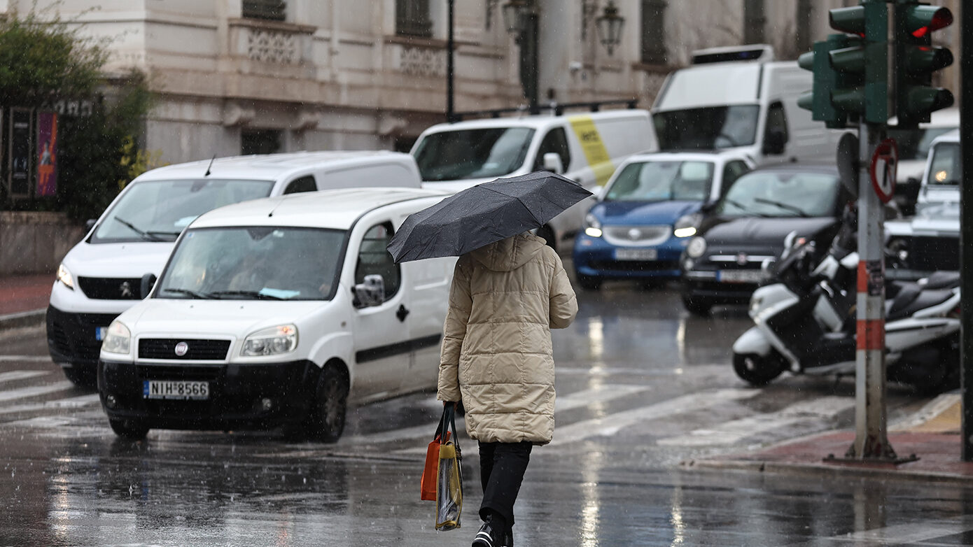 Πρόβλεψη Μαρουσάκη: Μεταβολή στο καιρικό τοπίο την επόμενη εβδομάδα – Καταιγίδες και ισχυροί άνεμοι αναμένονται