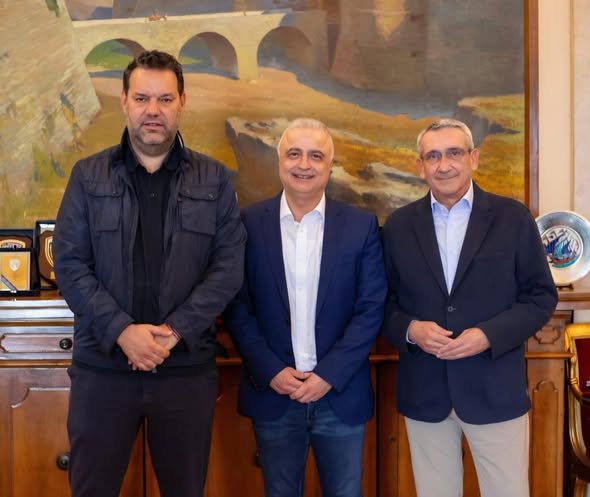 Σύσκεψη Τσαβδαρίδη – Χατζημάρκου – Κολιάδη για τις προοπτικές ανάπτυξης της Ρόδου