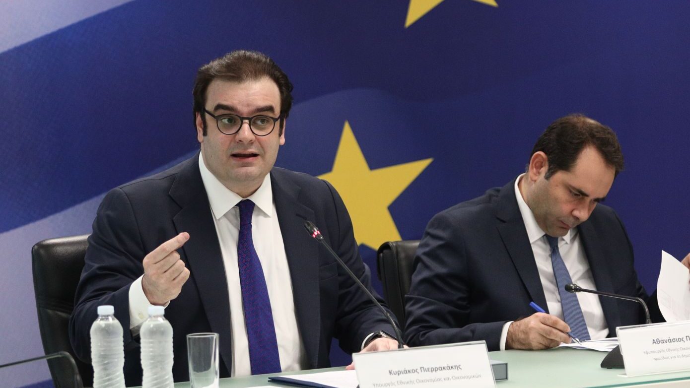 Ζωντανά η ανάλυση των τεσσάρων νέων μέτρων που παρουσίασε ο Μητσοτάκης εξαιτίας του πολέμου
