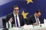 Ζωντανά η ανάλυση των τεσσάρων νέων μέτρων που παρουσίασε ο Μητσοτάκης εξαιτίας του πολέμου