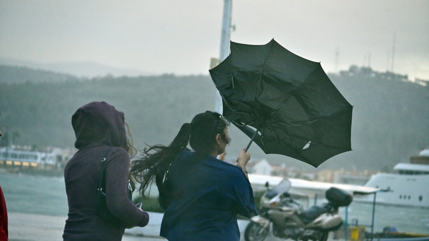 Η εκπληκτική δημοσίευση του μετεωρολόγου Κολυδά με άρωμα Παπάζογλου – Τι υποδηλώνει το «φυσάει βοριάς από το νοτιά»