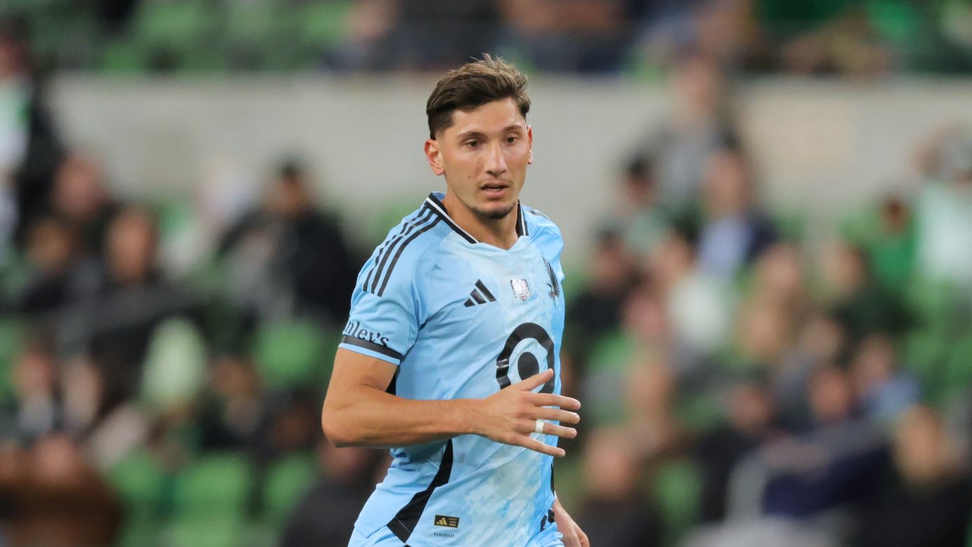 Τριάντης: Πέτυχε γκολ από τα 35 μέτρα και ξέσπασε σε δάκρυα