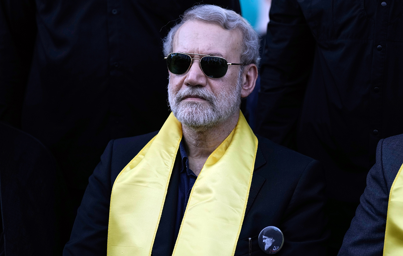 Πώς η εκτέλεση Λαριτζανί μεταφέρει την εξουσία στους στρατηγούς