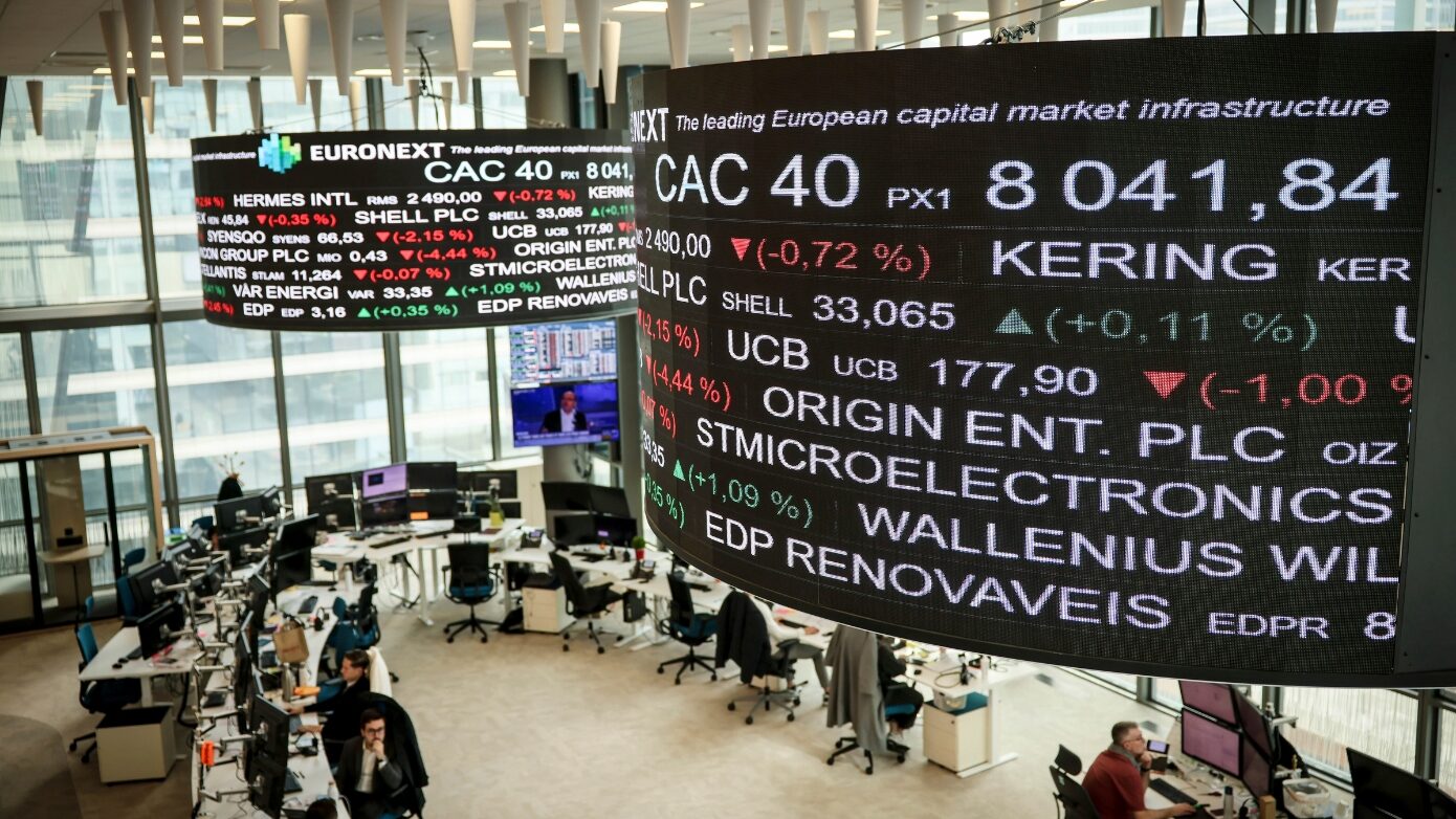 Ευρωπαϊκά χρηματιστήρια: Οι μετοχές υποχωρούν μετά την άνοδο στις τιμές του πετρελαίου
