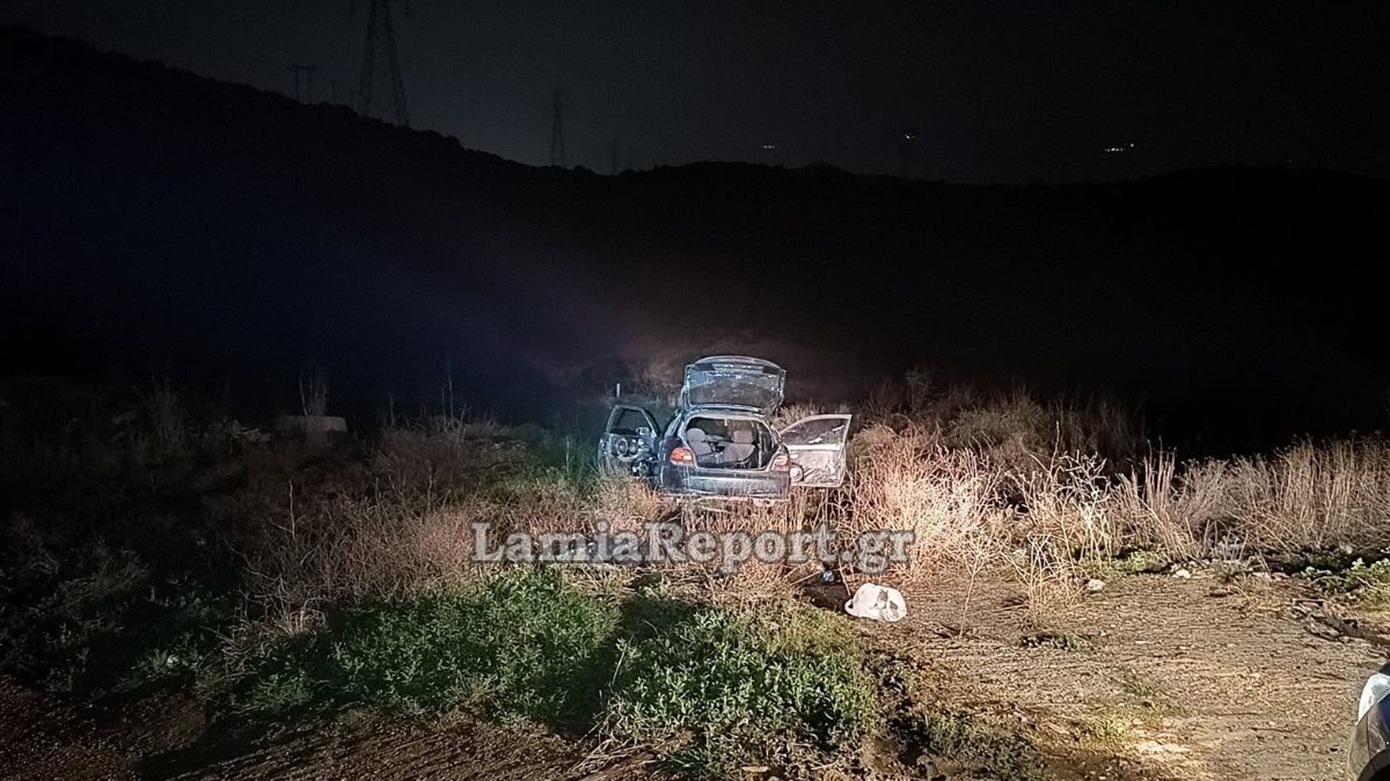 Λαμία: Πανικός με καταδίωξη νεαρών Ρομά – Κατέστρεψαν αυτοκίνητα οδηγώντας ανάποδα