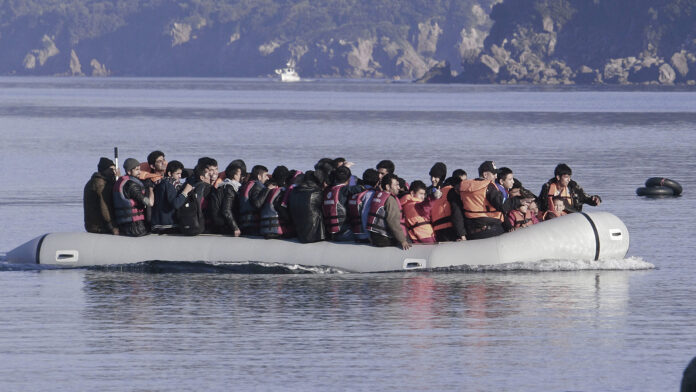 Πλήθος μεταναστών κατέφθασε στην Κρήτη σήμερα τα ξημερώματα