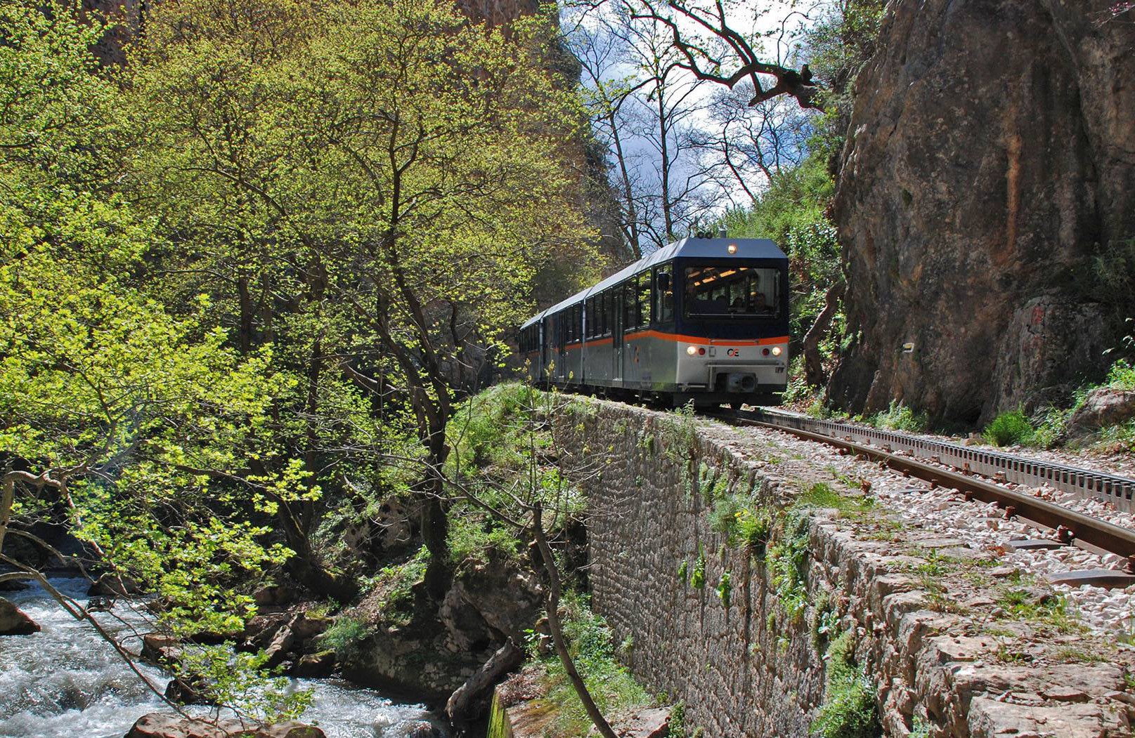 Δ.Καλαβρύτων: “Η κυβέρνηση να εκπονήσει άμεσα Πρόγραμμα Ενίσχυσης της τοπικής οικονομίας”