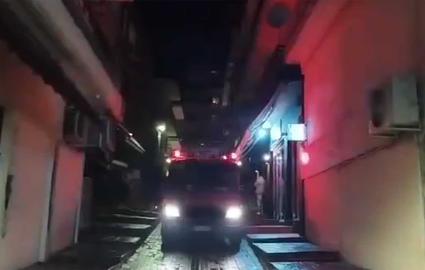 Εμπρησμός σε καφετέρια στους Αγίους Αναργύρους – Σημαντικές υλικές ζημιές