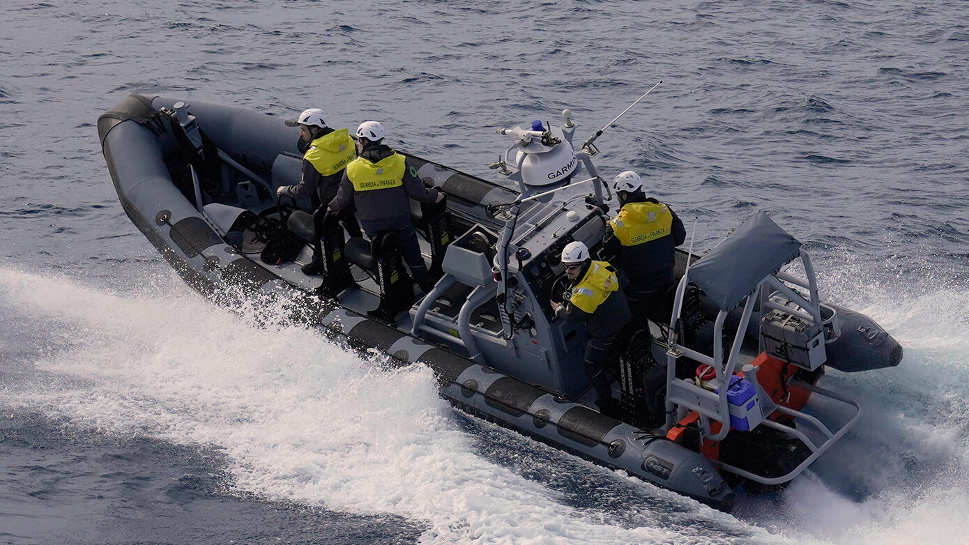 “Πώς το σκάφος της Frontex βυθίστηκε στο Καστελλόριζο: Η Εσθονή πρέσβης στη θάλασσα με τέσσερις συνοδούς”