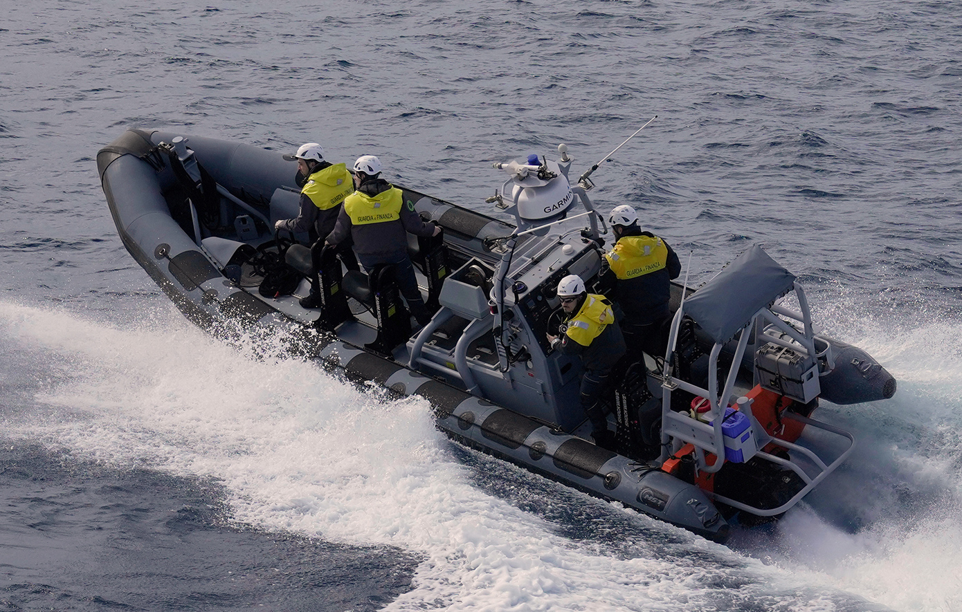 “Πώς το σκάφος της Frontex βυθίστηκε στο Καστελλόριζο: Η Εσθονή πρέσβης στη θάλασσα με τέσσερις συνοδούς”
