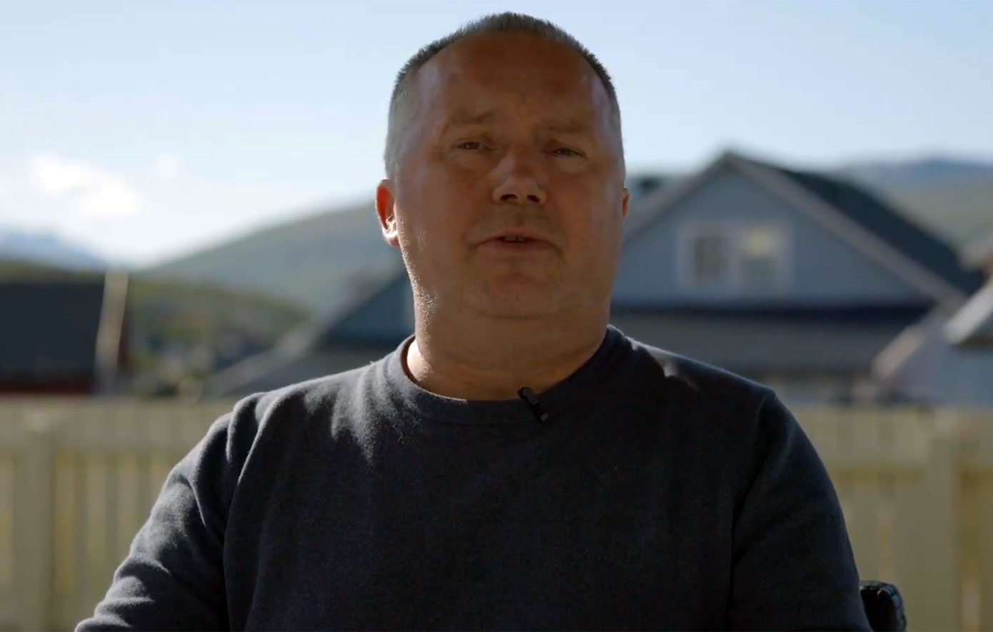 Σύλληψη Νορβηγού ακτιβιστή με διεθνές ένταλμα – Εγκρίθηκε η μεταφορά του στην Ελλάδα