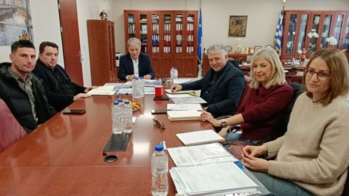 Περιφέρεια Δυτικής Μακεδονίας: Συνάντηση Περιφερειάρχη και Δημάρχου Βοΐου για αξιοποίηση του χώρου Τυροκομείου Νεάπολης