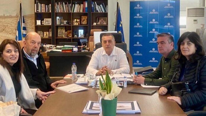 Περιφέρεια Θεσσαλίας: Εργασιακή συνάντηση για το μέλλον της Αβερώφειου Σχολής