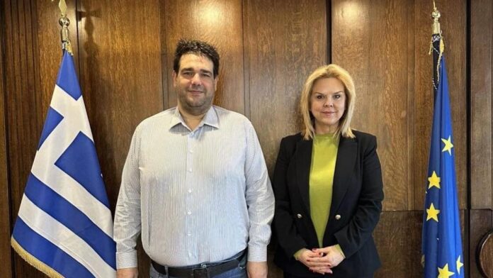 Σύσκεψη της Δημάρχου Χαλκιδέων με τον Υπουργό Εσωτερικών