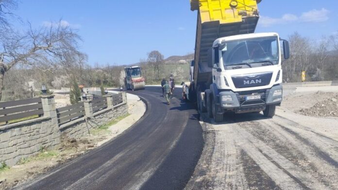 Δ.Μετεώρων: Συνεχίζονται οι εργασίες βελτίωσης της οδικής ασφάλειας στον Ξηρόκαμπο