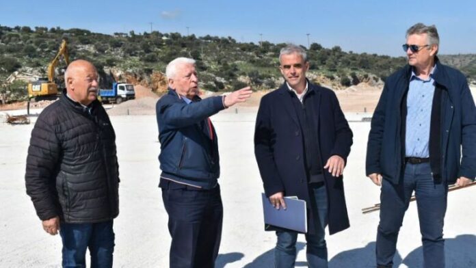Επίσκεψη Κ. Μουτζούρη στο Πάρκο Αναψυχής Αγίας Κυριακής στη Μυτιλήνη από την Περιφέρεια Βορείου Αιγαίου