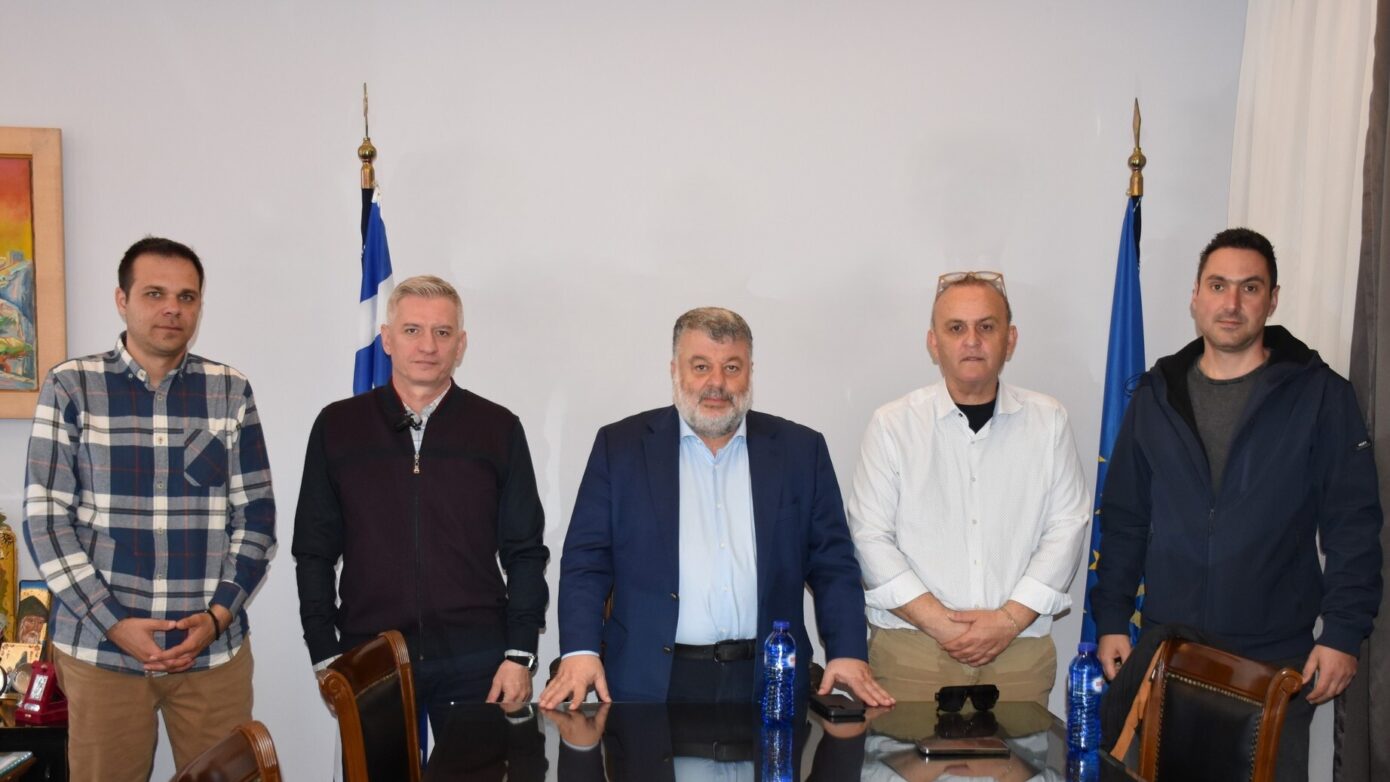 Σύσκεψη Δημάρχου Αργοστολίου με την Πανελλήνια Ένωση Λιμενικού Προσωπικού