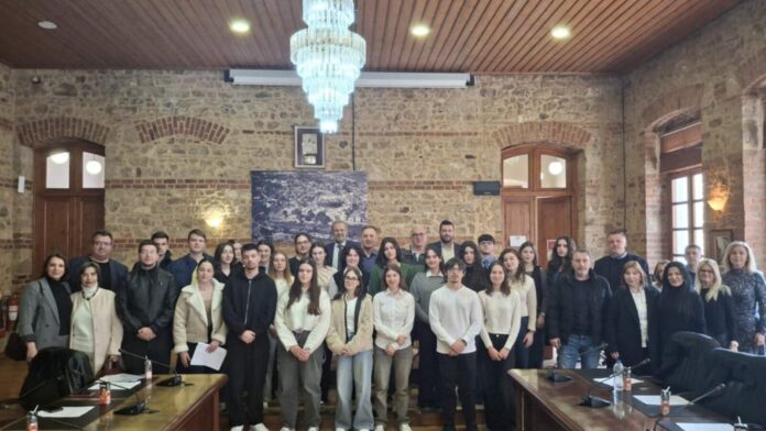 Δ.Βέροιας: Με επιτυχία ολοκληρώθηκε το 7ο Συμβούλιο Εφήβων