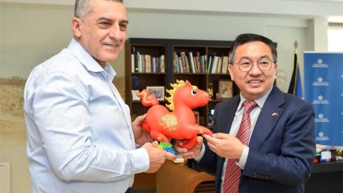 Φρέσκος κύκλος συνεργασίας ανάμεσα στην Περιφέρεια Θεσσαλίας και την Κίνα