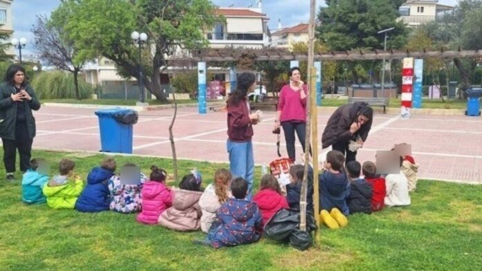 Δ.Λυκόβρυσης-Πεύκης: Φύτευση θάμνων στην πλατεία Ελευθερίας με τη συμβολή μαθητών