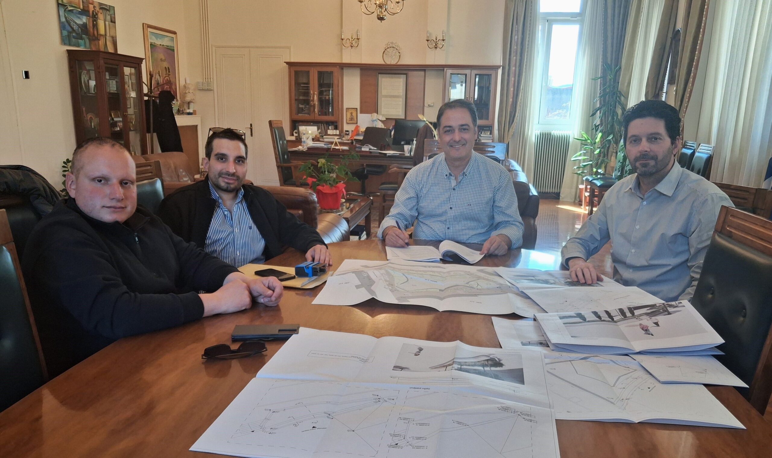 Δ.Κοζάνης: Υπογραφή σύμβασης για την αναμόρφωση της πλατείας Αλώνια