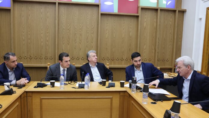 Συνάντηση Δημάρχου Ηρακλείου Κρήτης με τον Γραμματέα Π.Ε. της Ν.Δ.