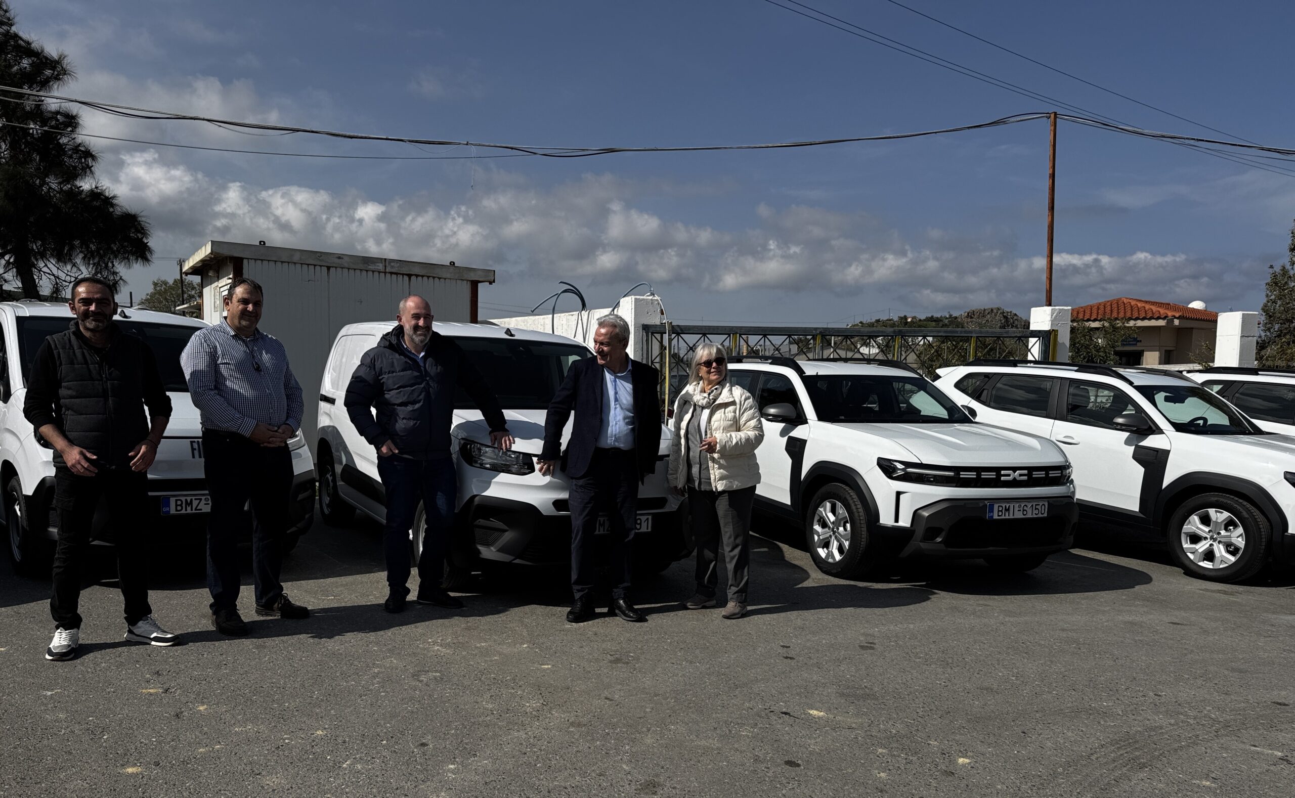 Ο στόλος του Δήμου Ηρακλείου Κρήτης ανανεώνεται με 20 καινούργια οχήματα