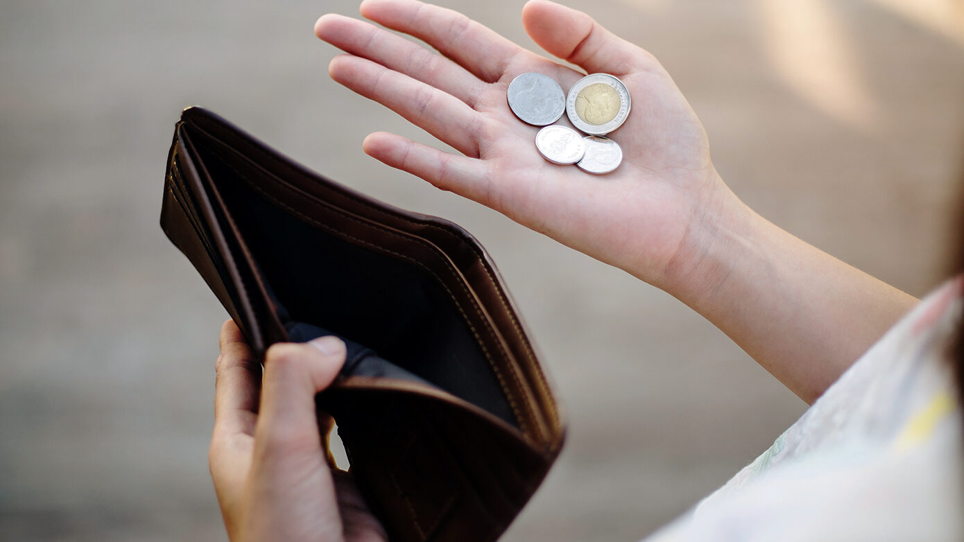 ΕΛΣΤΑΤ: Το 27,5% των πολιτών αντιμετώπισε πέρυσι κίνδυνο φτώχειας ή κοινωνικού αποκλεισμού
