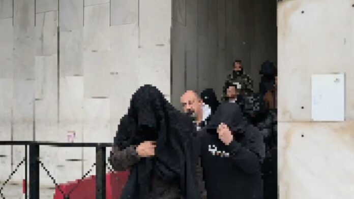 Υπόθεση 33 εκατομμυρίων σε βάρος του Δημοσίου: «Είναι σοκαρισμένοι οι κατηγορούμενοι», λέει δικηγόρος τους