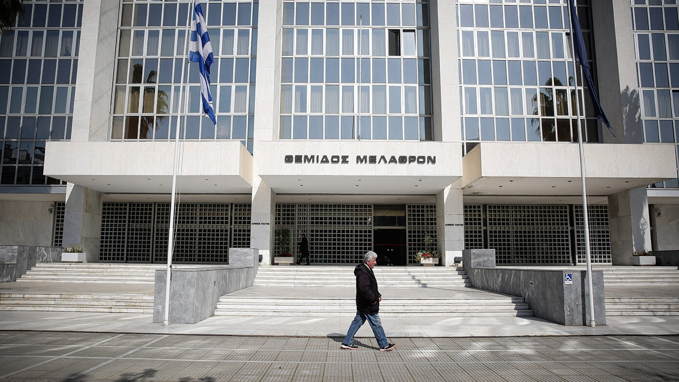 Οριστική καταδίκη με 6μηνη φυλάκιση για τον οδοντοτεχνίτη που ασκούσε παράνομα οδοντιατρικές πράξεις