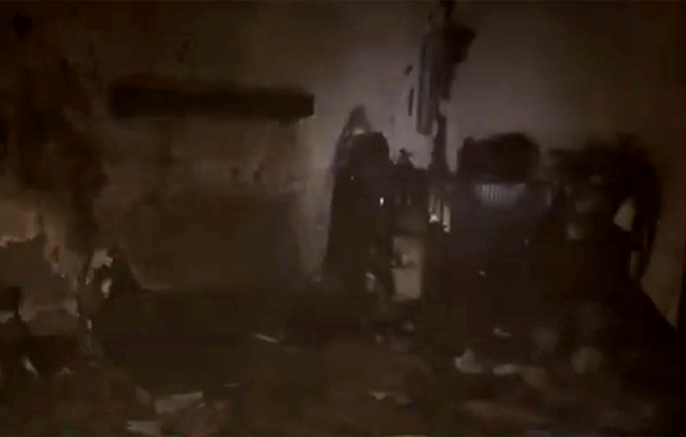 Κόλαση φωτιάς στο Άργος: Καρέ καρέ ο δραματικός απεγκλωβισμός μητέρας και παιδιού – «Πήγα να πεθάνω»