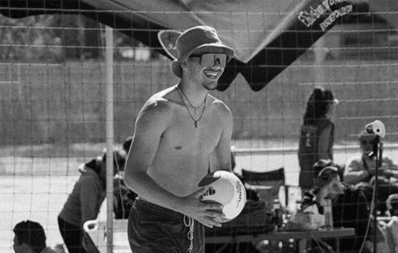 Ανείπωτη θλίψη στην κηδεία του 18χρονου Μάκη από τον Πύργο Ηλείας – «Καλό ταξίδι παλικάρι μου»