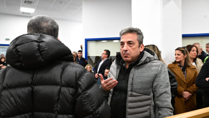 Ασλανίδης για δίκη των Τεμπών: Κάποιοι δεν θέλουν να γίνει η δίκη – Σήμερα δίκασαν τα θύματα, όχι τους κατηγορούμενους