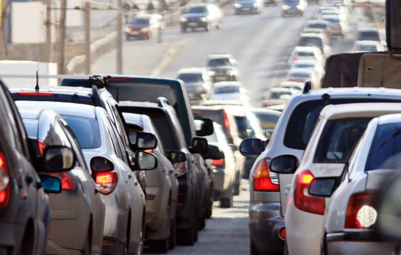 Αυξημένα μέτρα οδικής προστασίας σε όλη τη χώρα για τον εορτασμό της 25ης Μαρτίου