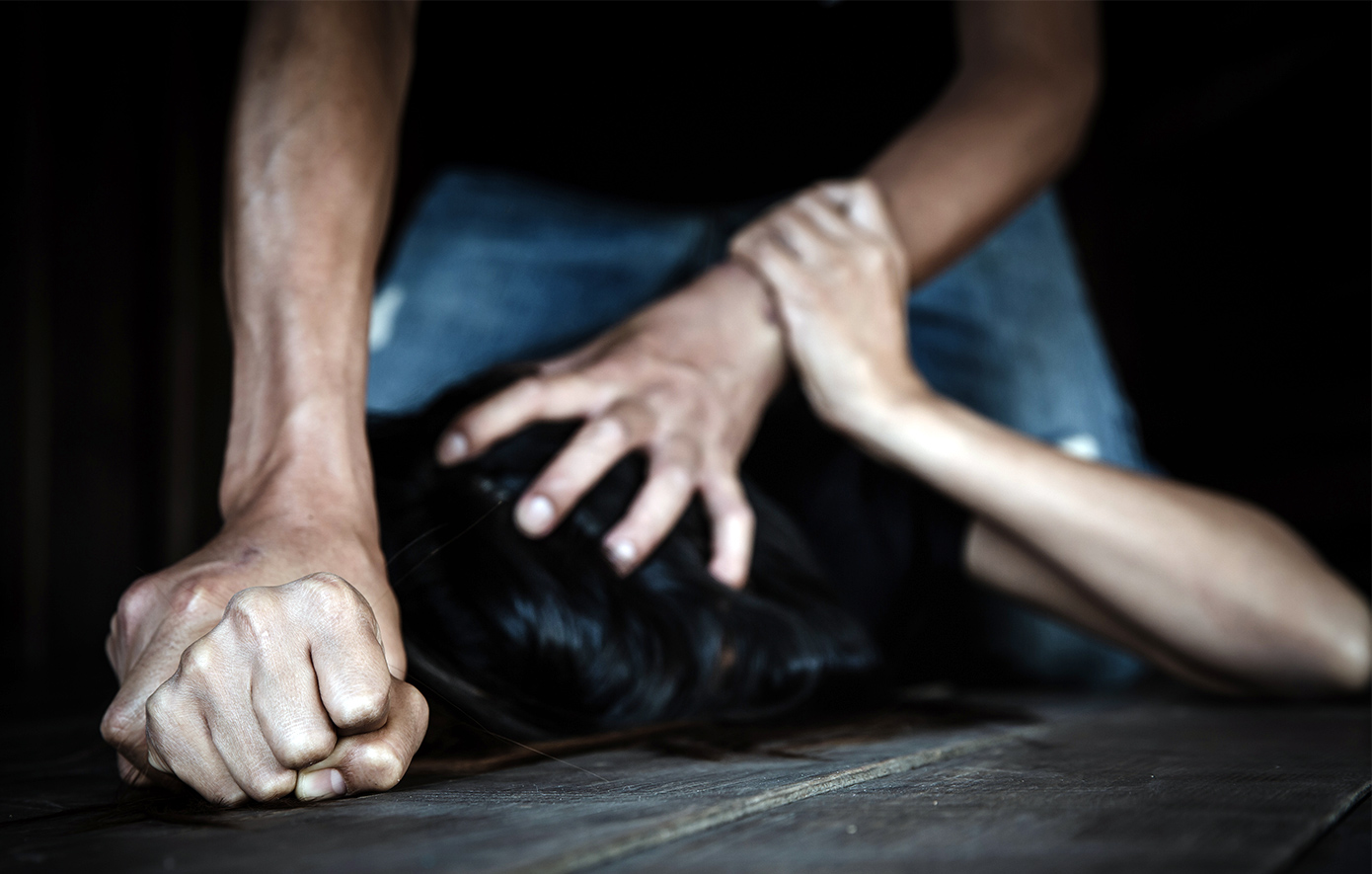 Σοκαριστικές αποκαλύψεις για την 38χρονη που δέχθηκε επίθεση από τον άντρα της στη Θεσσαλονίκη – «Αίματα παντού, τα παιδιά σε πανικό»