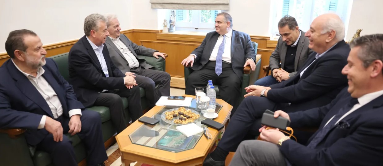 Σύσκεψη Περιφερειάρχη Κρήτης και Δημάρχων με τον Υφυπουργό Εσωτερικών Β. Σπανάκη