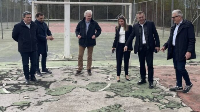 Περιοδεία του Υπουργού Αθλητισμού στον Δήμο Δελφών