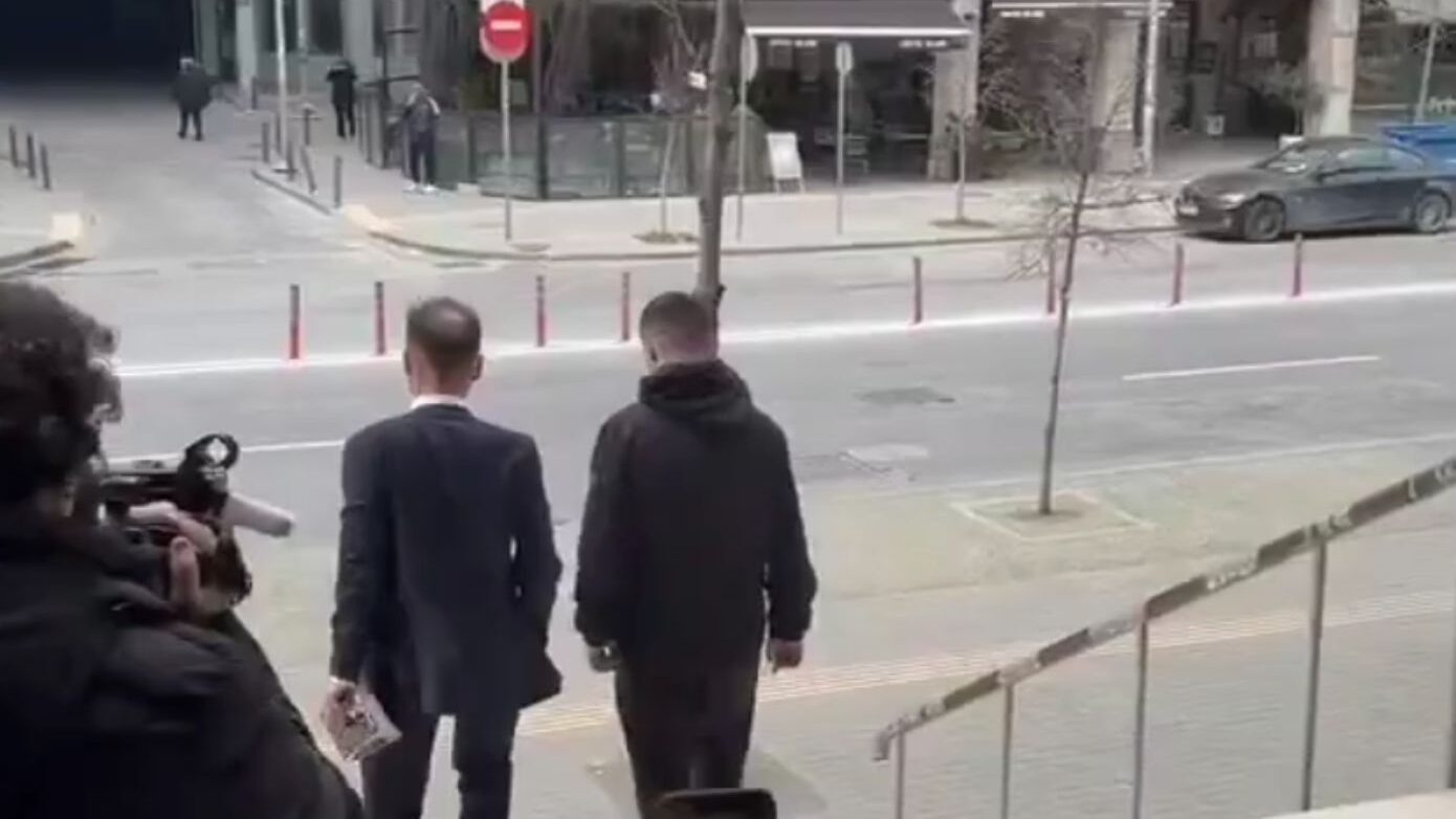 Αποφυλακίζεται ο 19χρονος φίλος του 20χρονου Κλεομένη – Βρίσκεται αντιμέτωπος με κακουργηματική κατηγορία